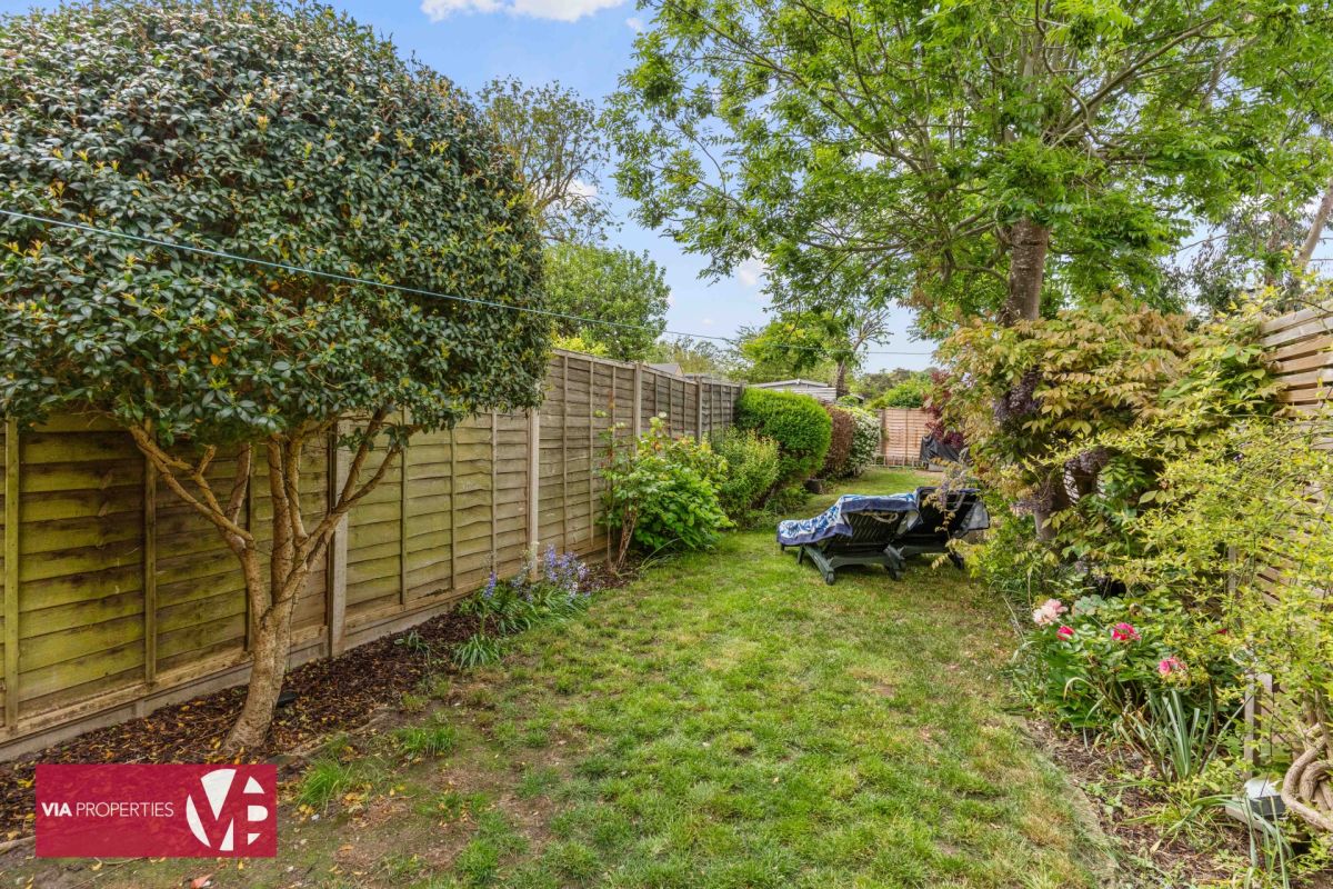 Property photo 33