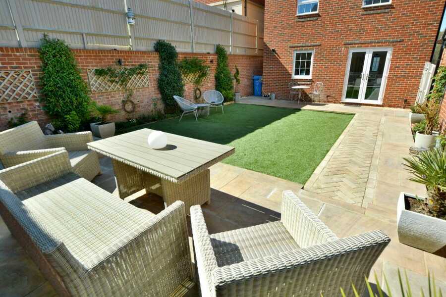 Property photo 1